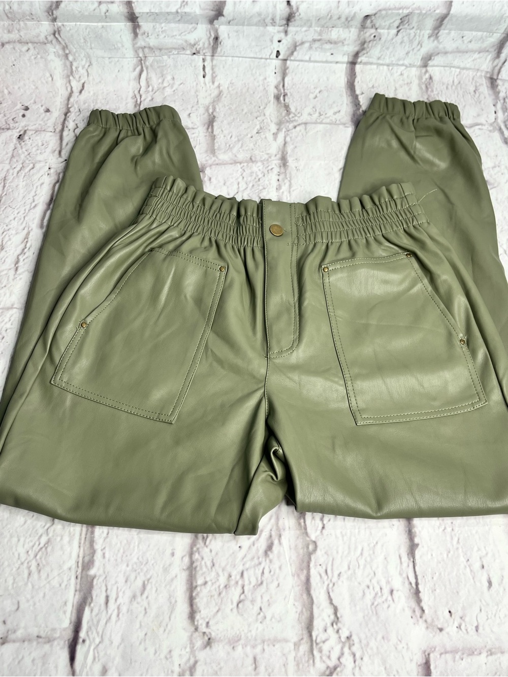 Forever 21 Olive Green Faux Leather Jogger Pants new size large